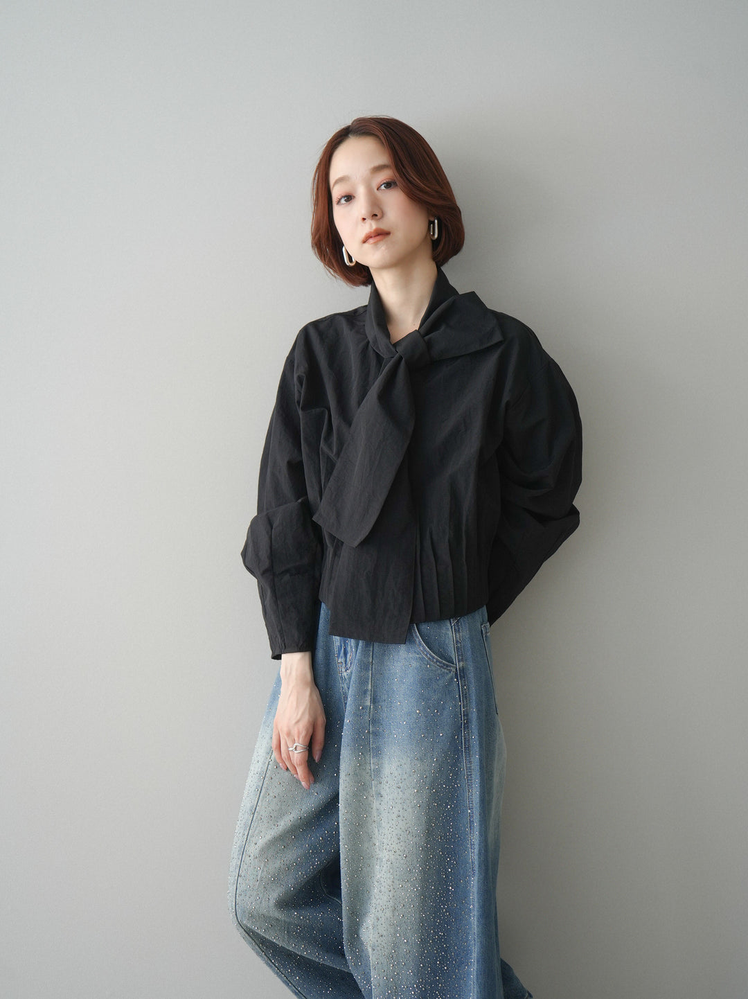 [SET]ボウタイ裾プリーツライトジャケット+フロントビジューカーブデニムパンツ(2set)