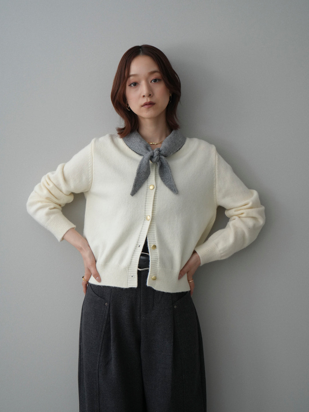 [SET]デザイン襟ニットカーディガン+選べるアクセセット(2set)