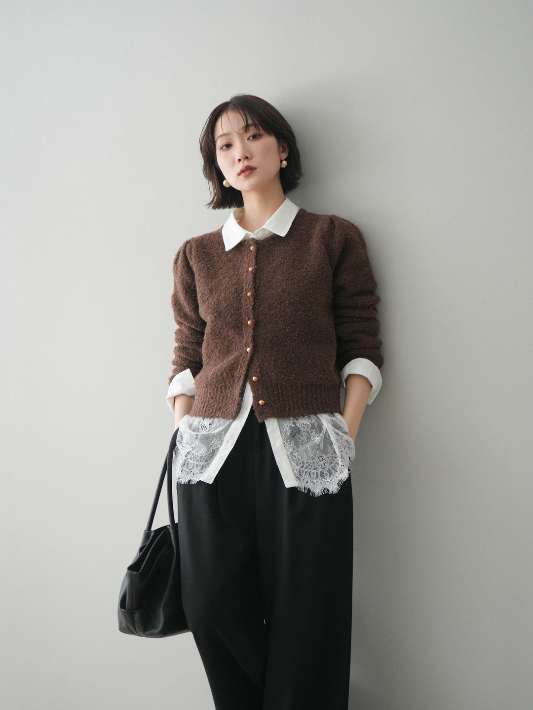 [SET]ゴールドボタンブークレニットカーディガン+総レースボリュームスリーブシャツ(2set)