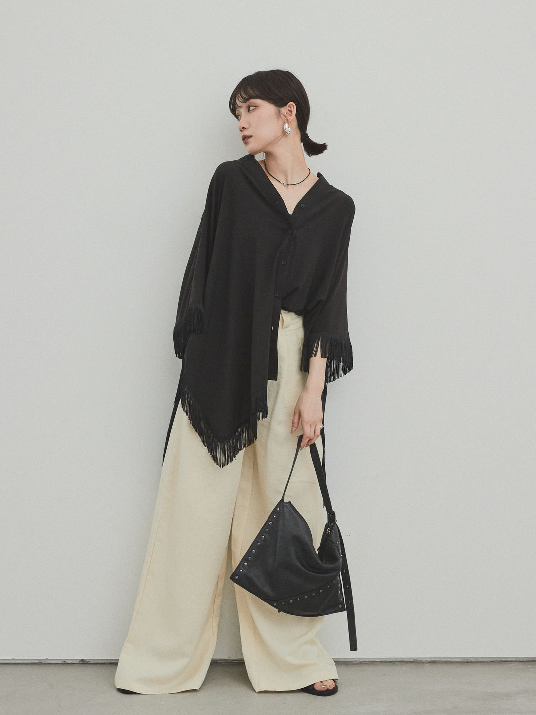 [SET] 方形流蘇斗篷襯衫 + 亞麻觸感褶皺寬褲 (2 件套)