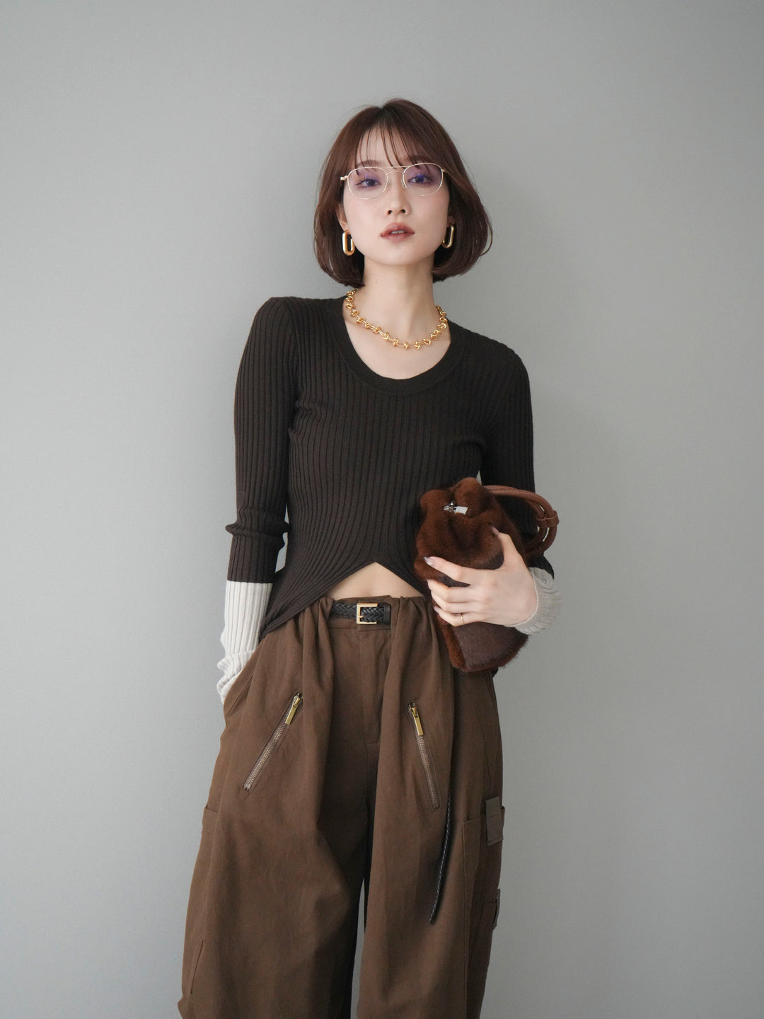 [予約]袖配色ランダムリブフロントスリットニットトップス/brown