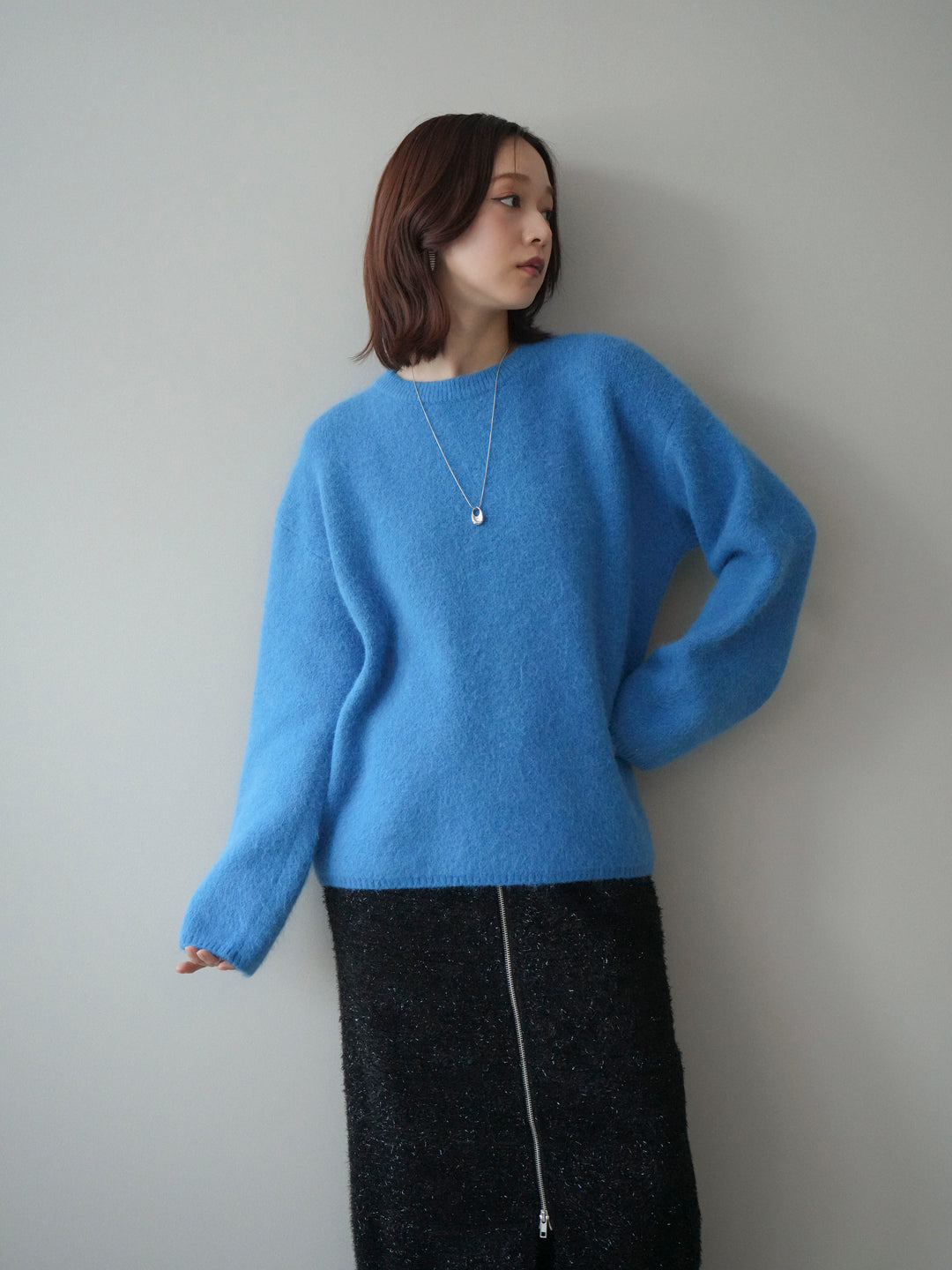 [SET]アンゴラタッチクルーネックニットプルオーバー+ラメシャギーフロントジップスカート(2set)