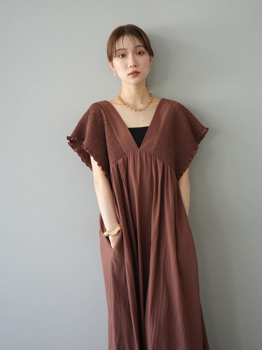 [SET] 褶皺V領連身裙 + 褶皺V領連身裙 (2件套)