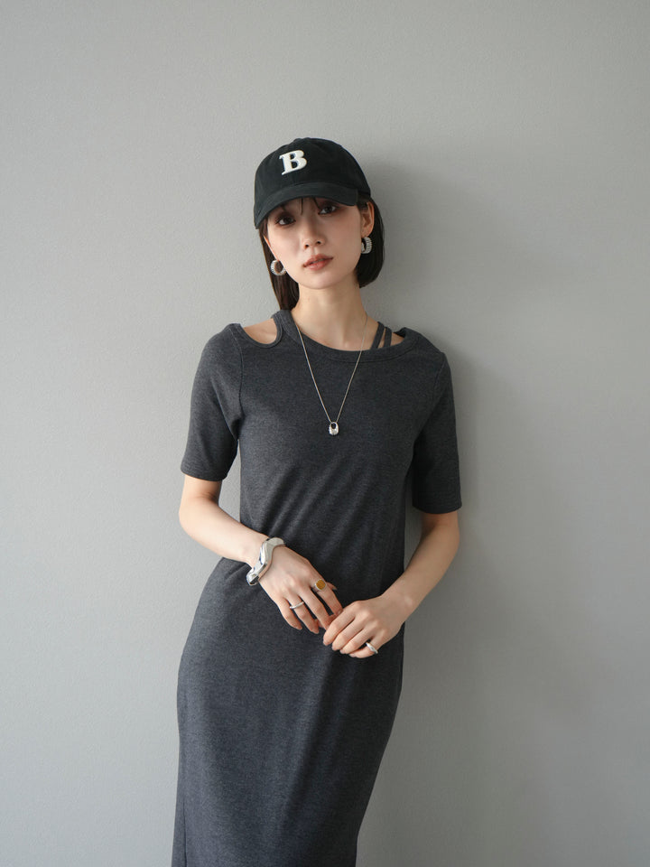 [予約]デザインネックカットリブワンピース/チャコール