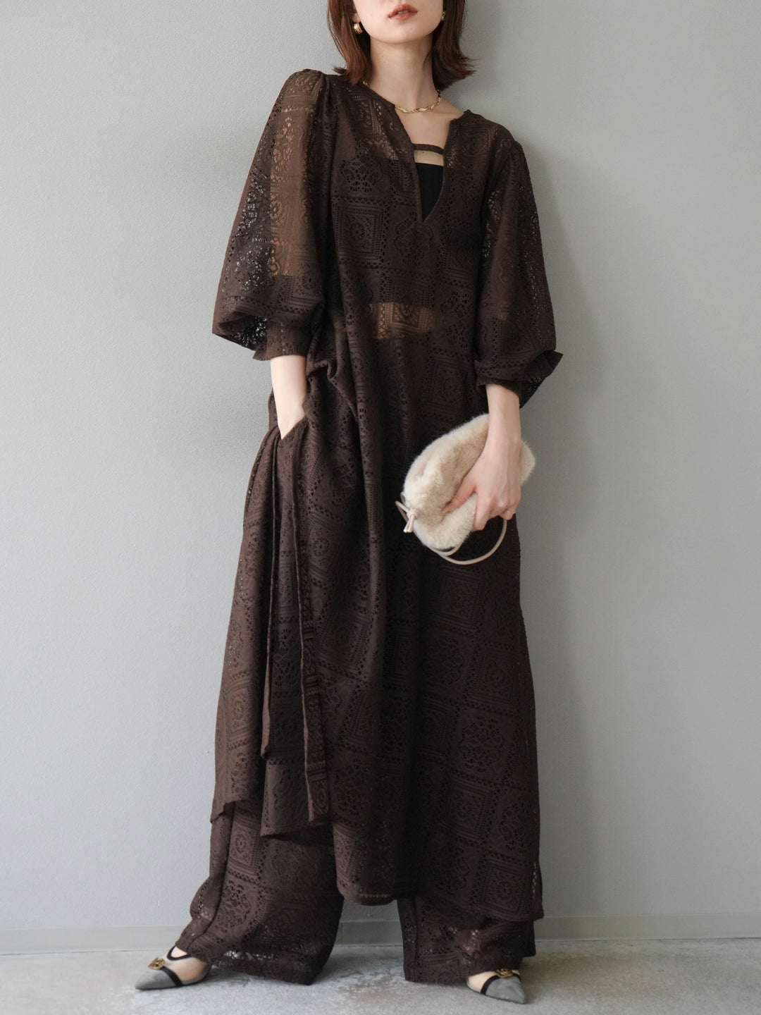 【套裝】塊蕾絲捲袖洋裝+塊蕾絲寬褲（2套）