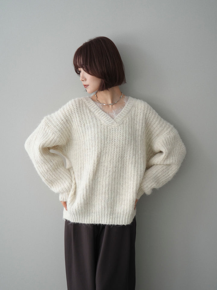 [予約]Vネックレースニットプルオーバー/white