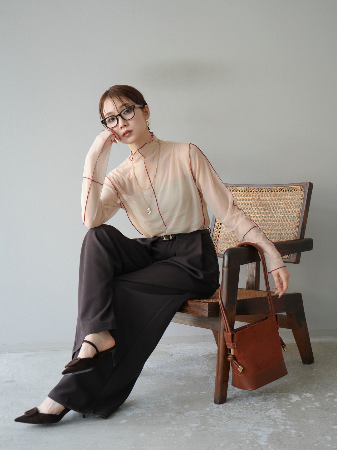 [予約]シアーパイピングカットソー/グレージュ×レッド