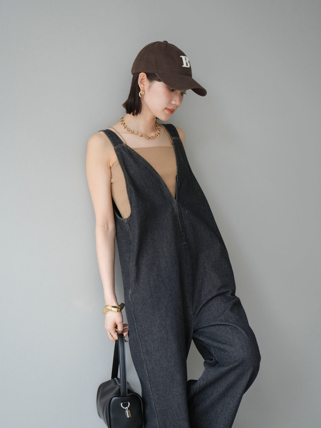 [予約]フロントZIP Vネックデニムサロペット/ブラック