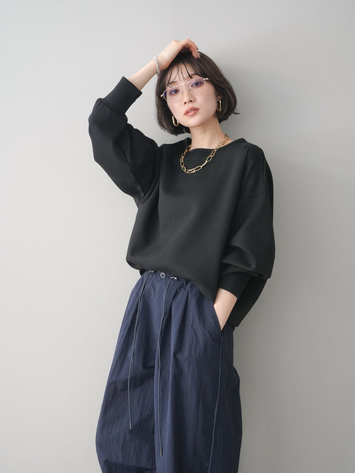 [予約]ライトポンチコクーンプルオーバー/black