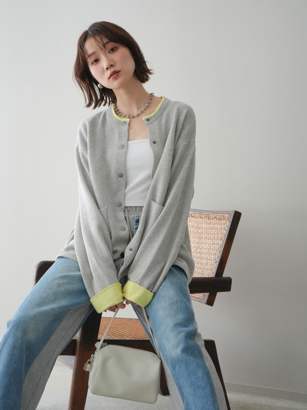 [SET]バイカラーオーバーニットカーディガン+デニム切替スウェットパンツ(2set)