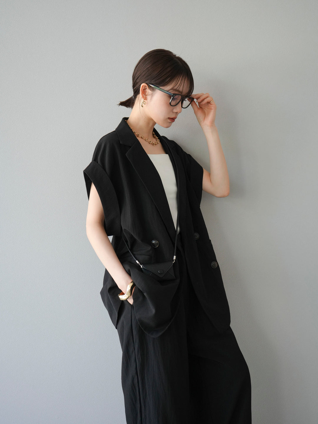 [套裝] 亞麻風格無袖雙背心 + 雙肩帶剪裁羅紋胸罩吊帶背心（2 件套）