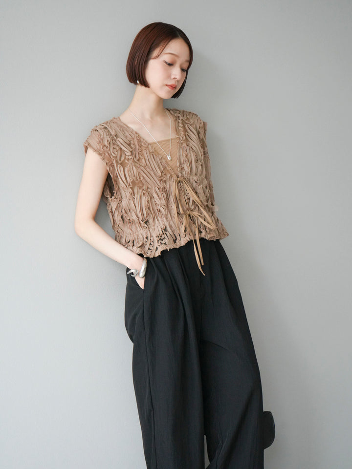 [SET] 提花蕾絲蝴蝶結上衣+麻質下擺迴力寬褲（2件套）