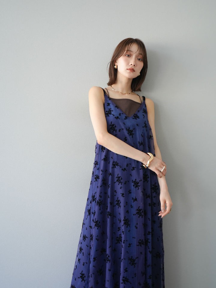 [SET]フロッキーチュールレイヤードベロアキャミワンピース+カップ付きバッククロスキャミソール(2set)