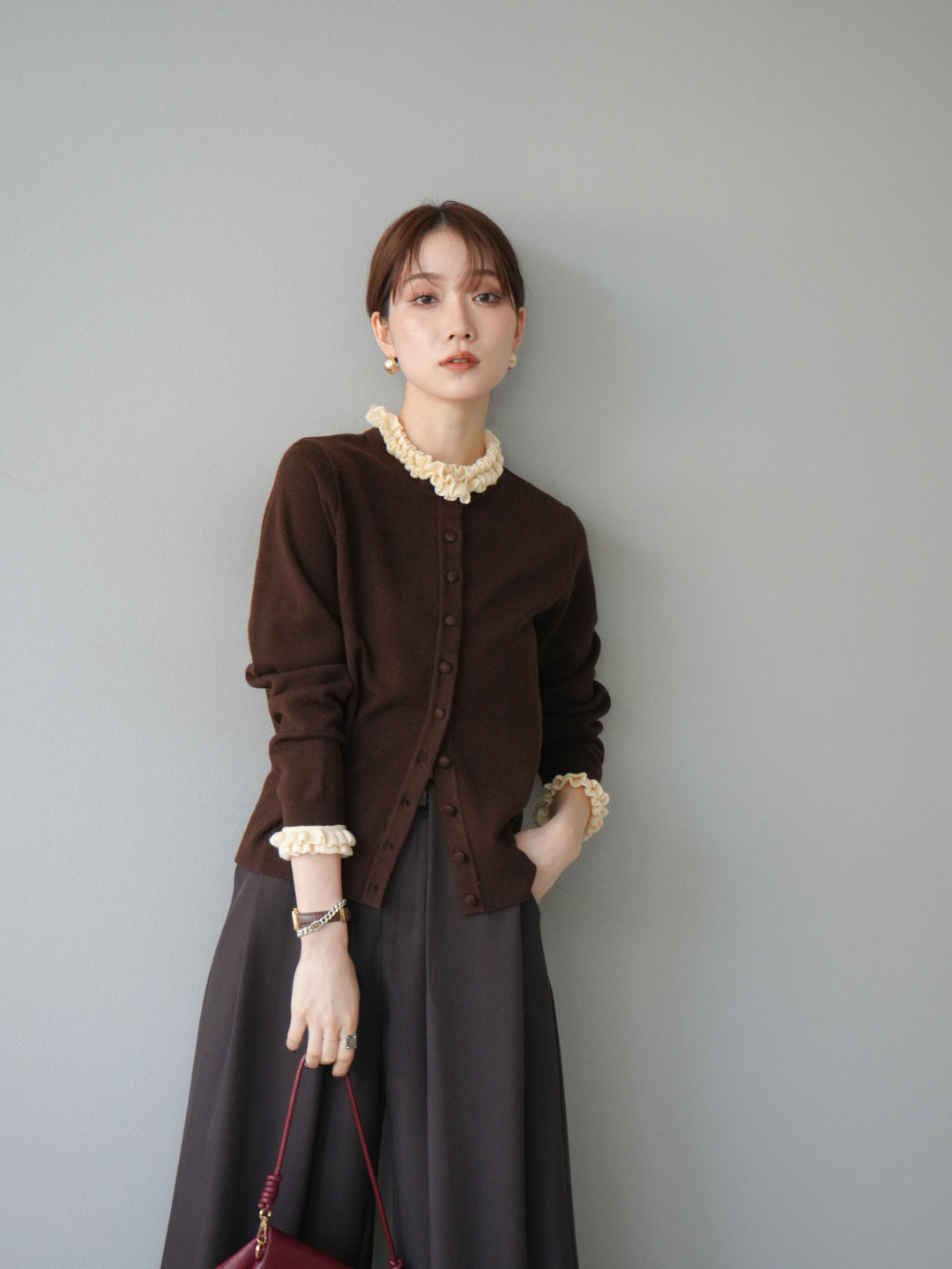 [予約]フリルデザインコンパクトニットカーディガン/ブラウン