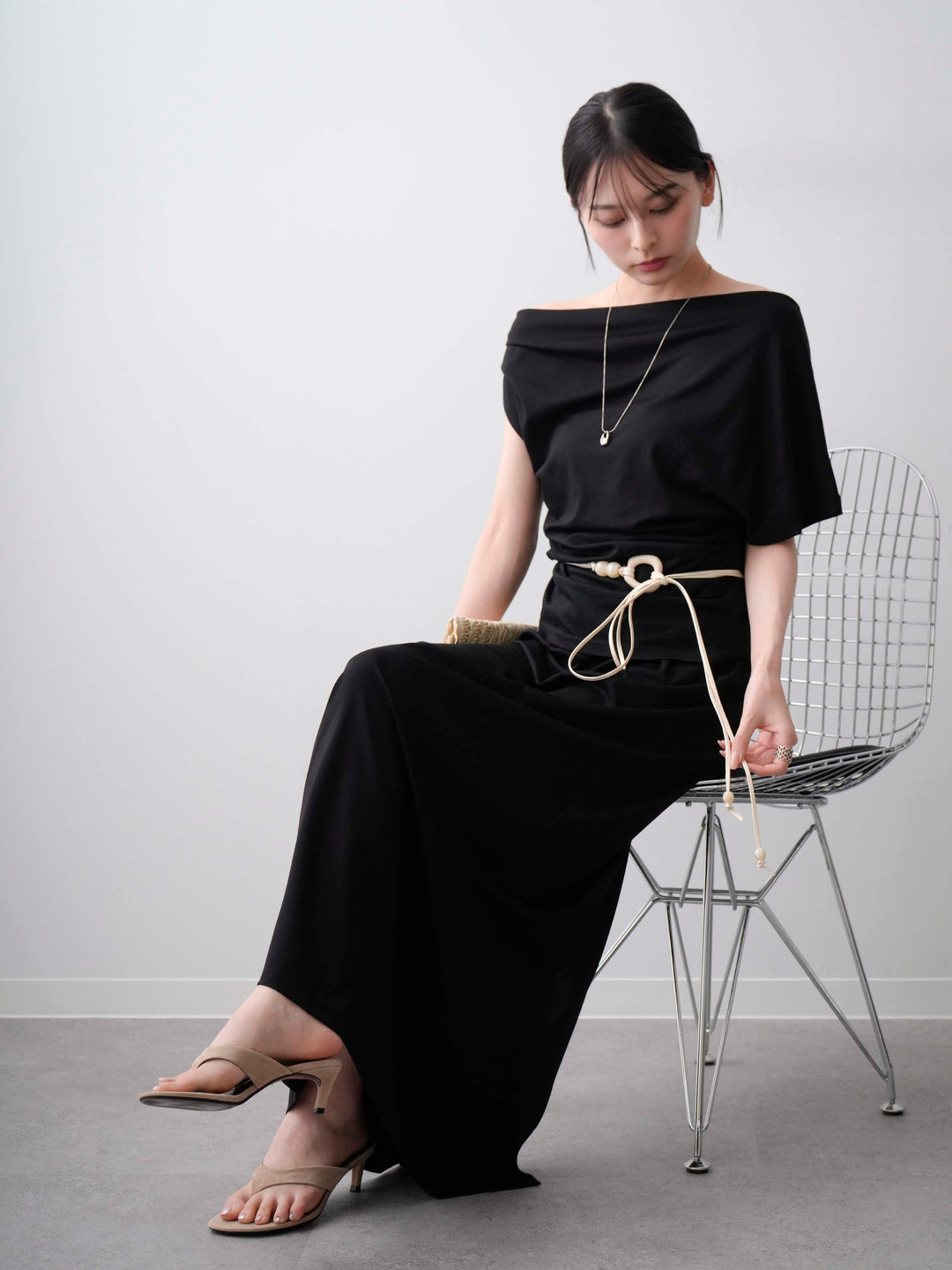 [SET]ベルト付アシメドレープカットソー＆スリットIラインスカートSET UP(2SET)