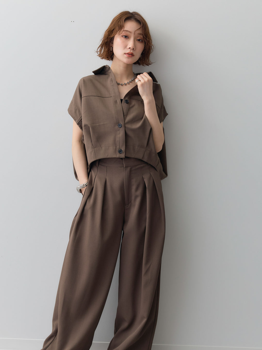 【套裝】縐綢燈籠無袖襯衫 + 縐綢闊腿褲（兩件套）