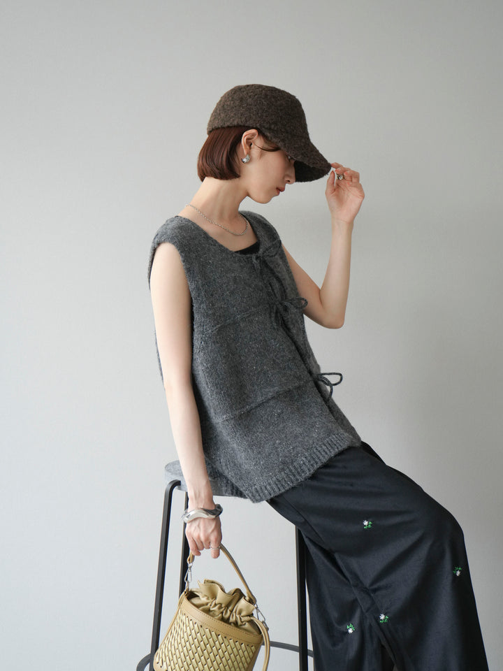 [予約]フロントスリットリボンニットベスト/グレー