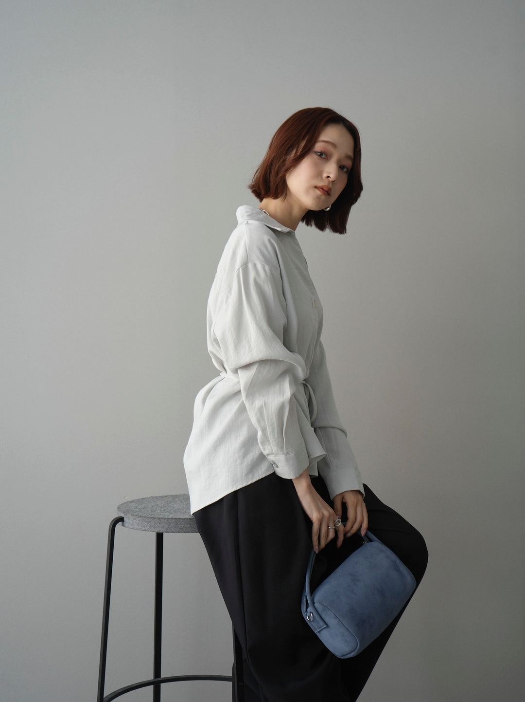 [SET]Vネック変形ラインシャツ+ベルト付キーホルダーモチーフワイドパンツ(2set)