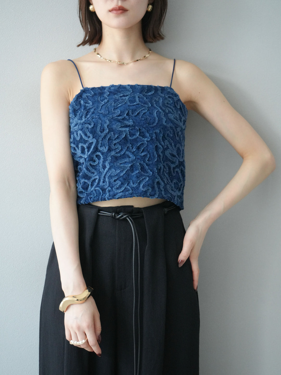 [予約]パイピングフラワーシアーベロアキャミソール/ネイビー