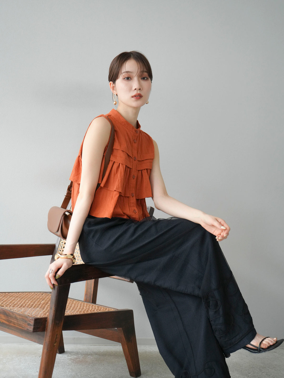 [SET]ドビーストライプアシンメトリーフリルノースリブラウス+リネンライクイージーワイドパンツ(2set)