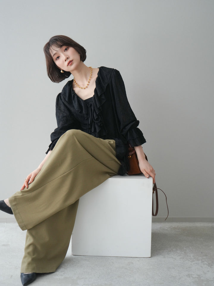 [予約]ラッフルレーススリットブラウス/black