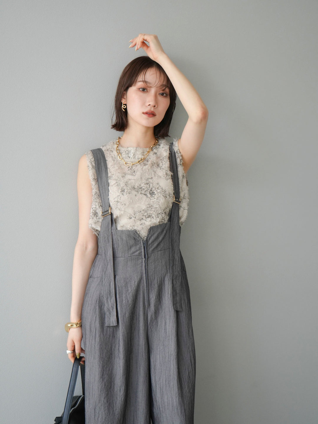 [SET]ストリングデザインハイウエストサロペット+ニュアンスフリンジジャガードノースリーブブラウス(2set)