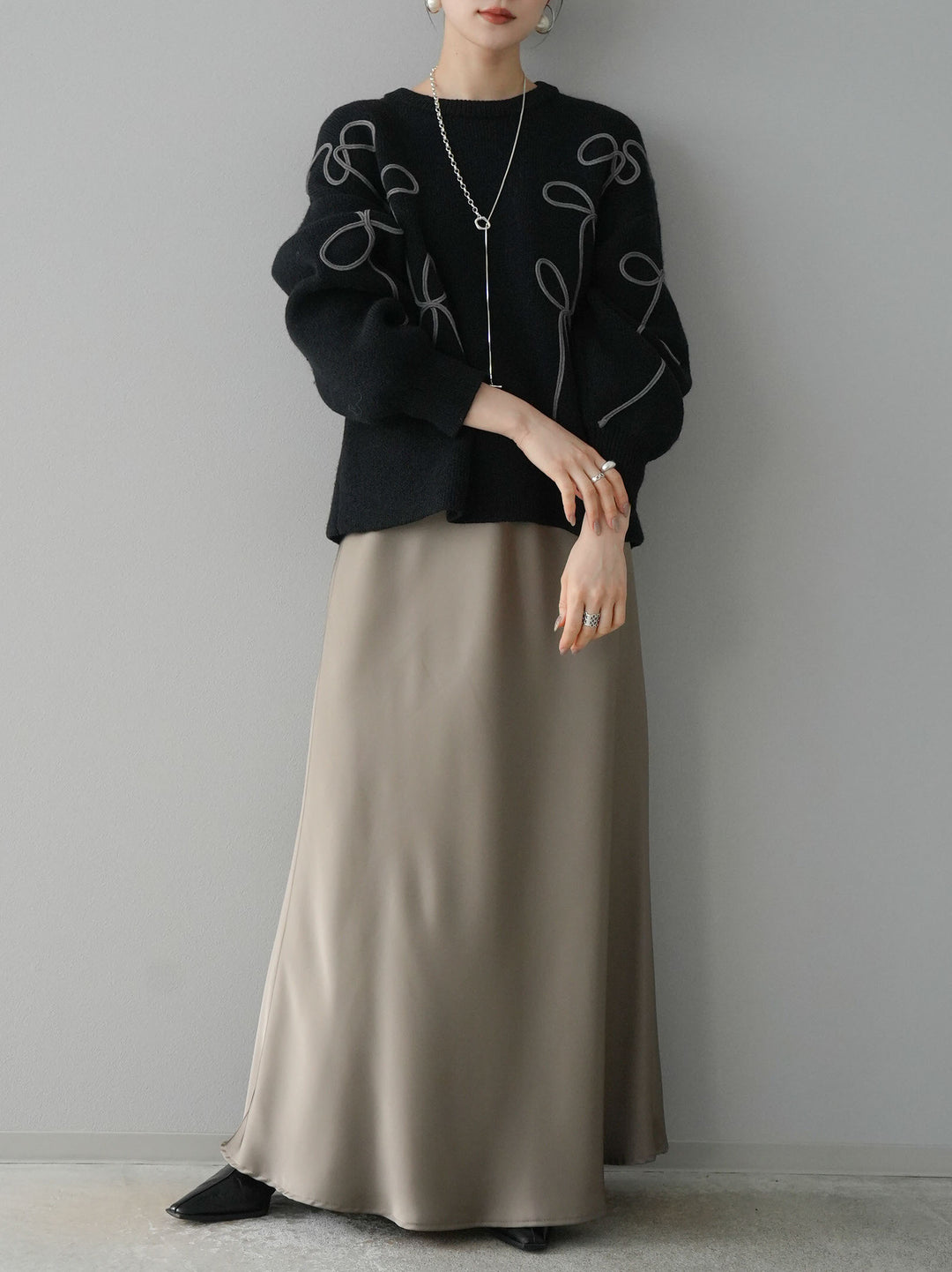 [予約]コード刺繍ルーズニットプルオーバー/ブラック