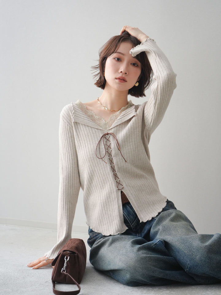 [予約]レースネックレースアップリブニットトップス/greige