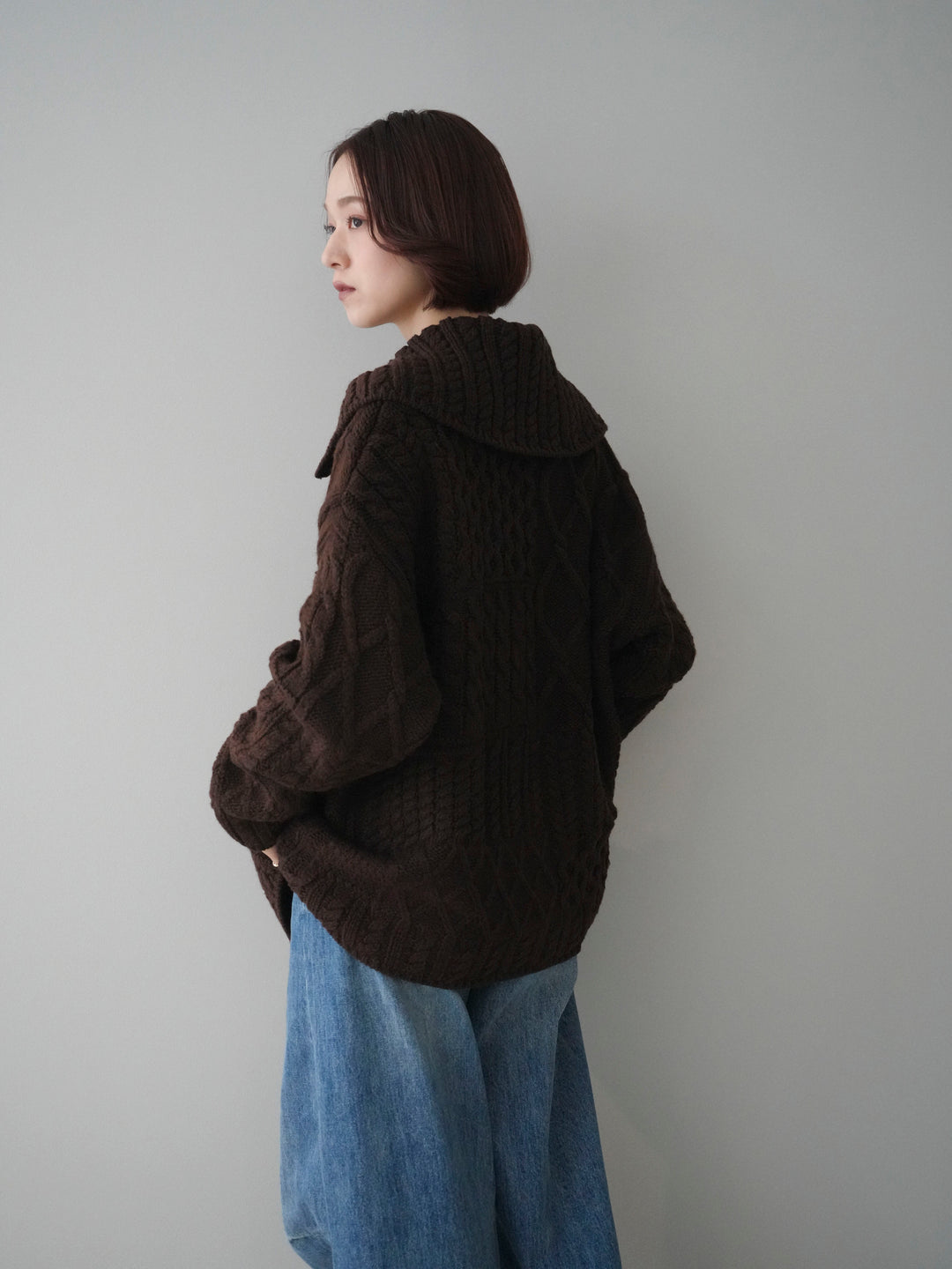 [予約]ケーブル編みデザインニットカーディガン/brown