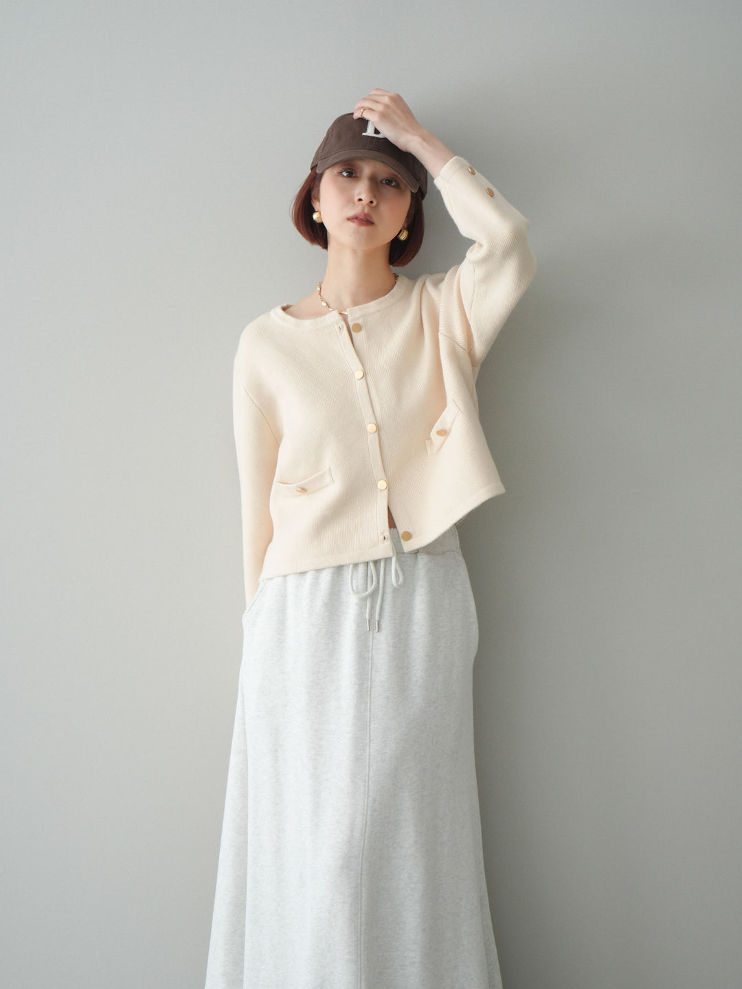 [予約]ゴールドボタンノーカラーニットジャケット/ivory