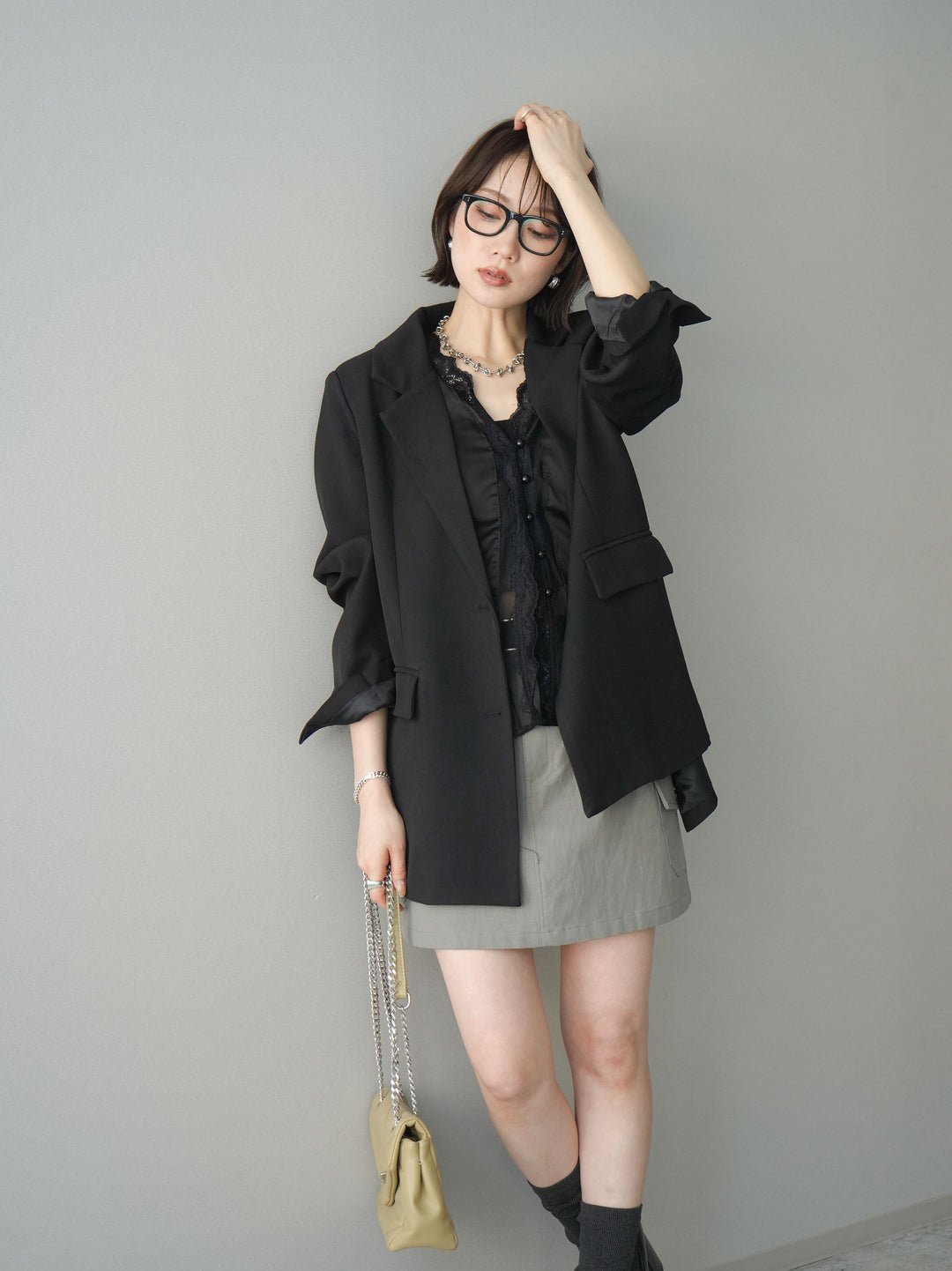 [SET]バックスリットデザインジャケット+ノースリサテンレースキャミソール+ベルト付カーゴミニスカート(3set)