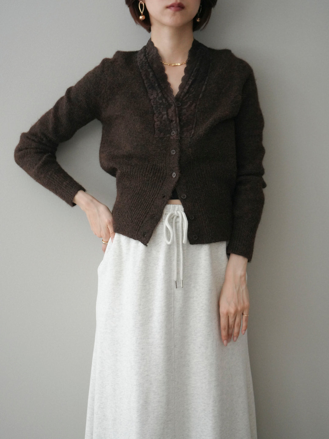 [SET]レースネックコンパクトニットカーディガン+選べるアクセセット(2set)