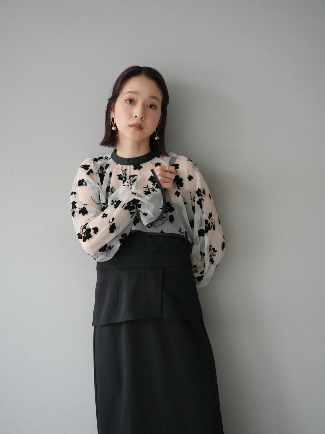 [予約]チュールフラワーフロッキーショートブラウス/ホワイト