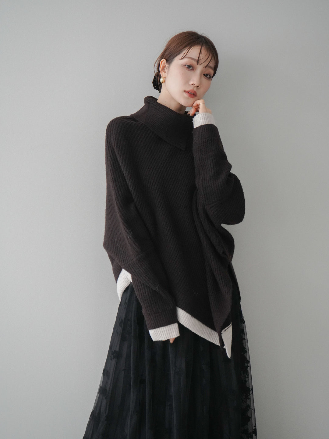 [予約]配色アシンメトリードルマンニットプルオーバー/brown