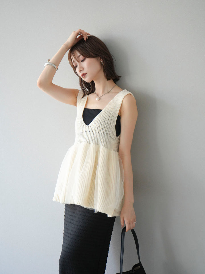 [予約]チュールレイヤードペプラムニットベスト/アイボリー