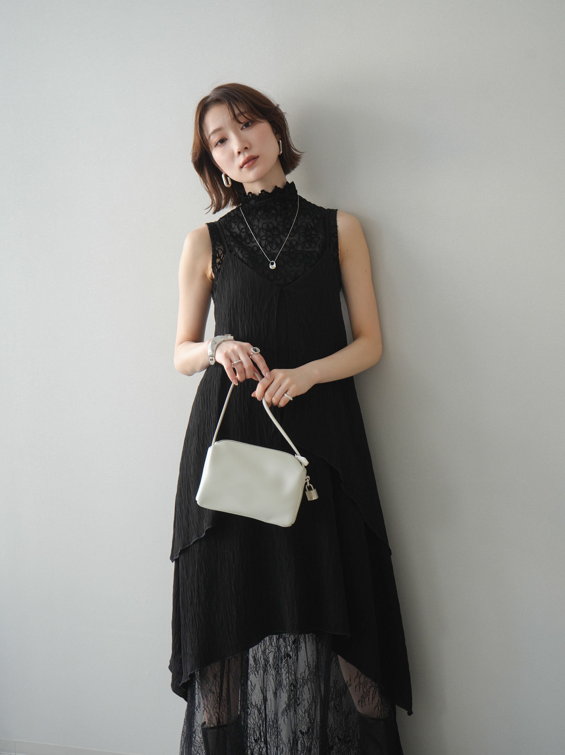 予約]レース切替アシンメトリーワンピース/black – Lumier
