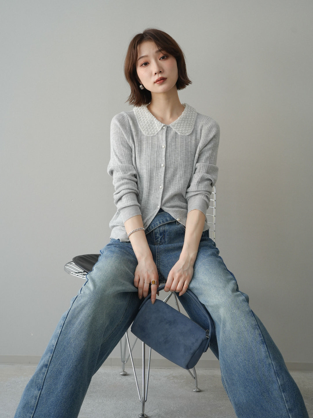 [予約]ビジュー襟パールボタンニットカーディガン/gray