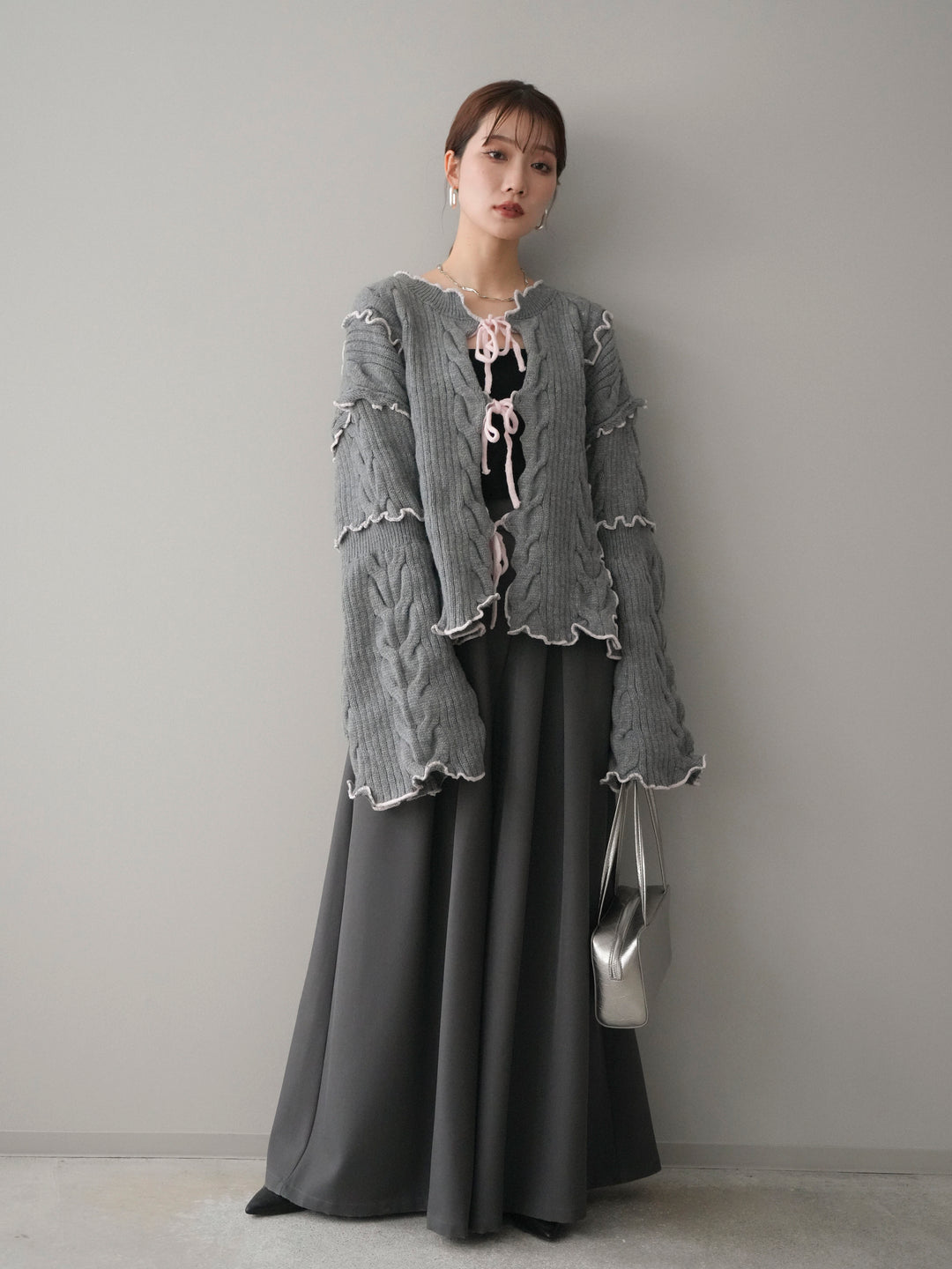 [SET]フロントリボン配色メローニットカーディガン+テープベルトタックバギーパンツ(2set)