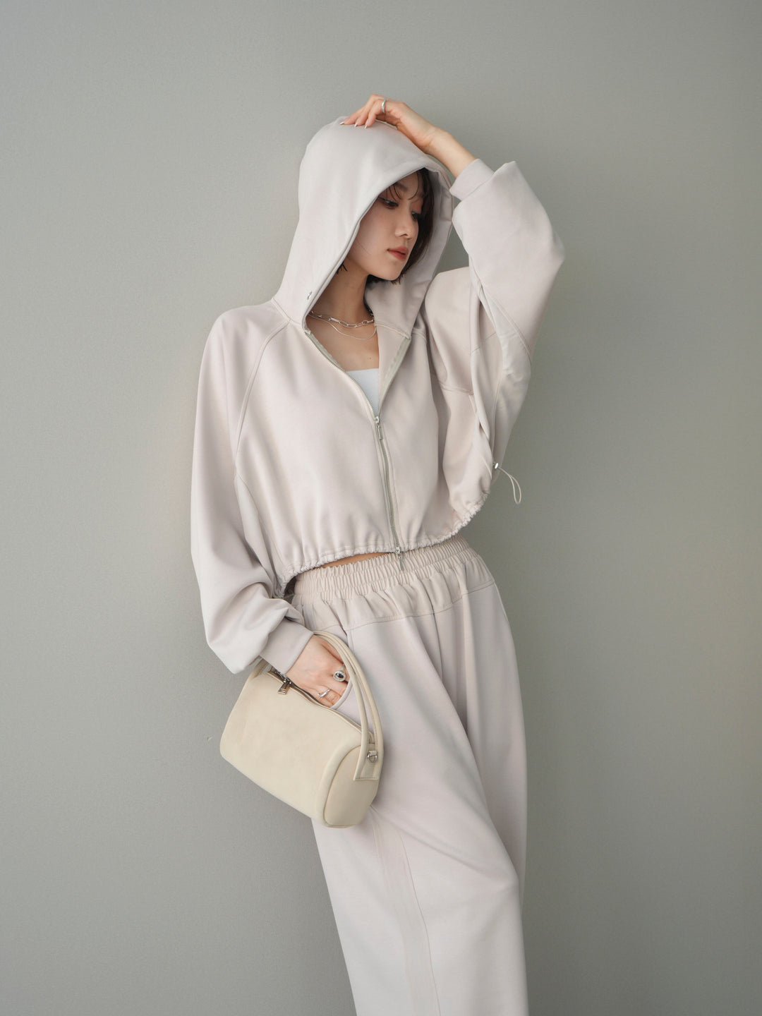 [SET]バイカラー異素材ライトポンチクロップドZIPフーディー+バイカラー異素材サイドラインライトポンチパンツ(2set)