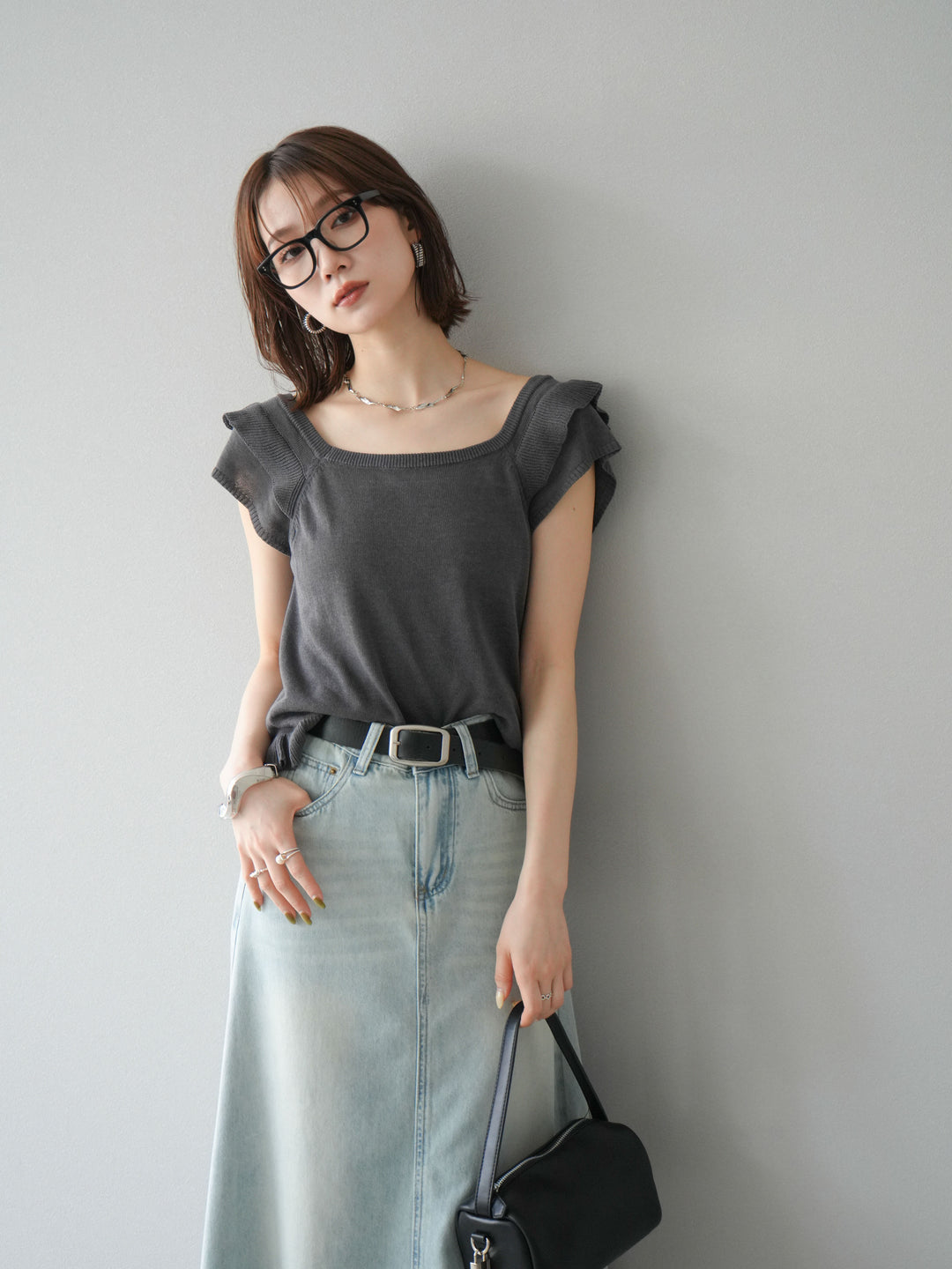 [予約]リネンタッチフリルニットタンクトップ/チャコール