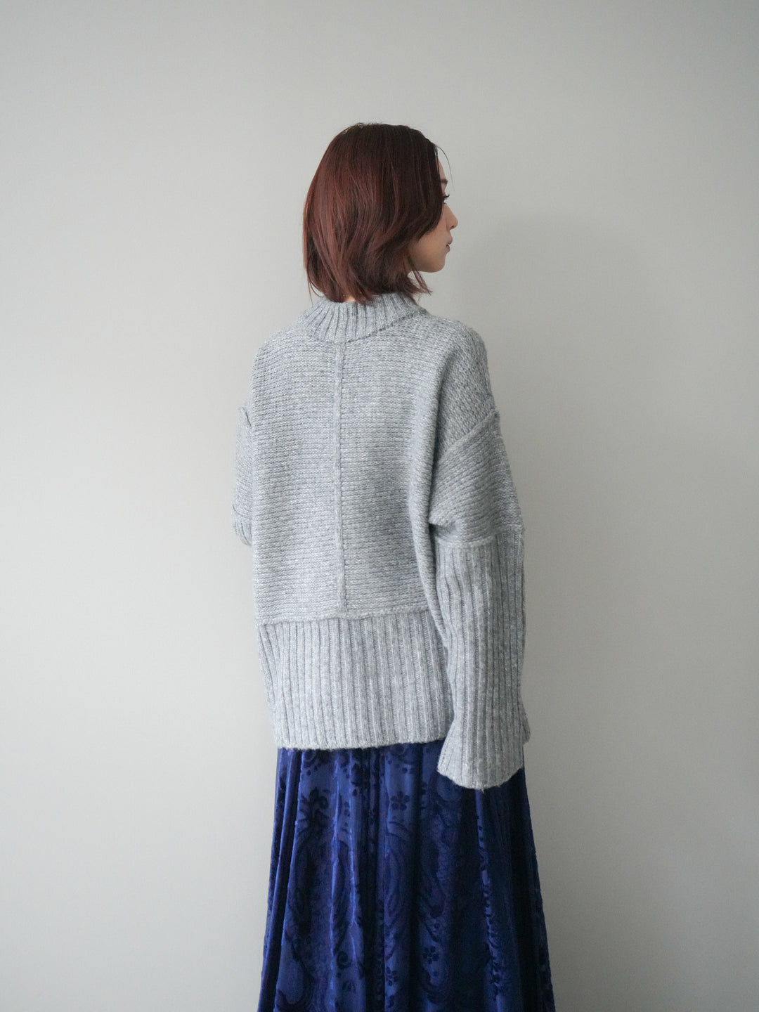 [SET]編み地切替ボトルネックニットプルオーバー+アンティーク柄フロッキーマキシスカート(2set)