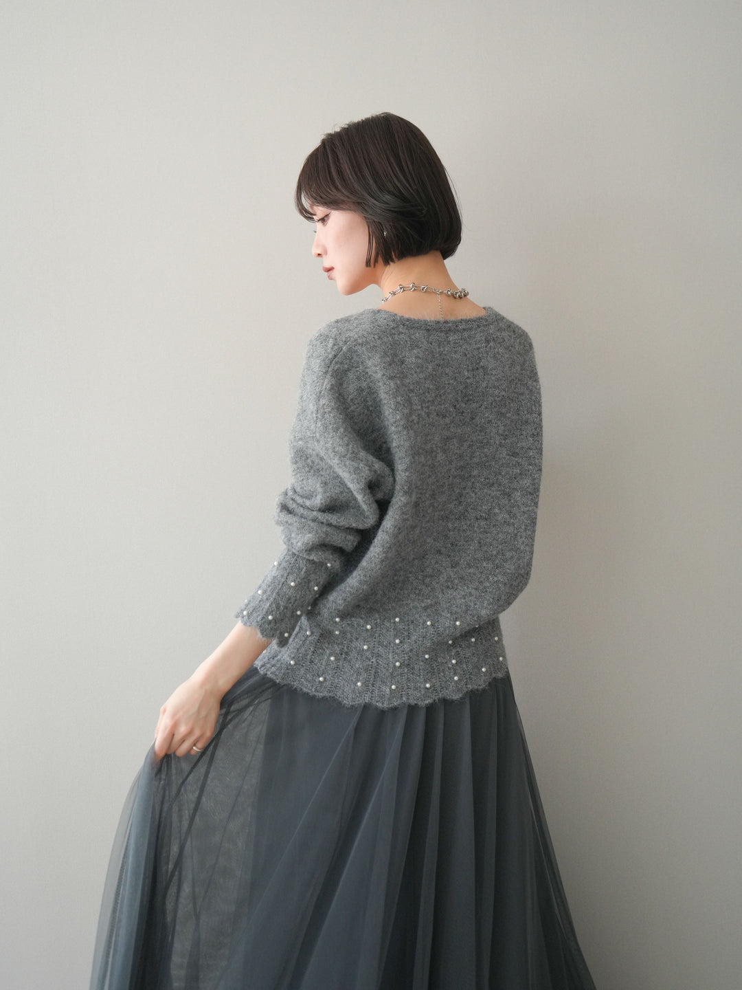 [SET]パールフリルリブヘムニットプルオーバー+選べるアクセセット(2set)