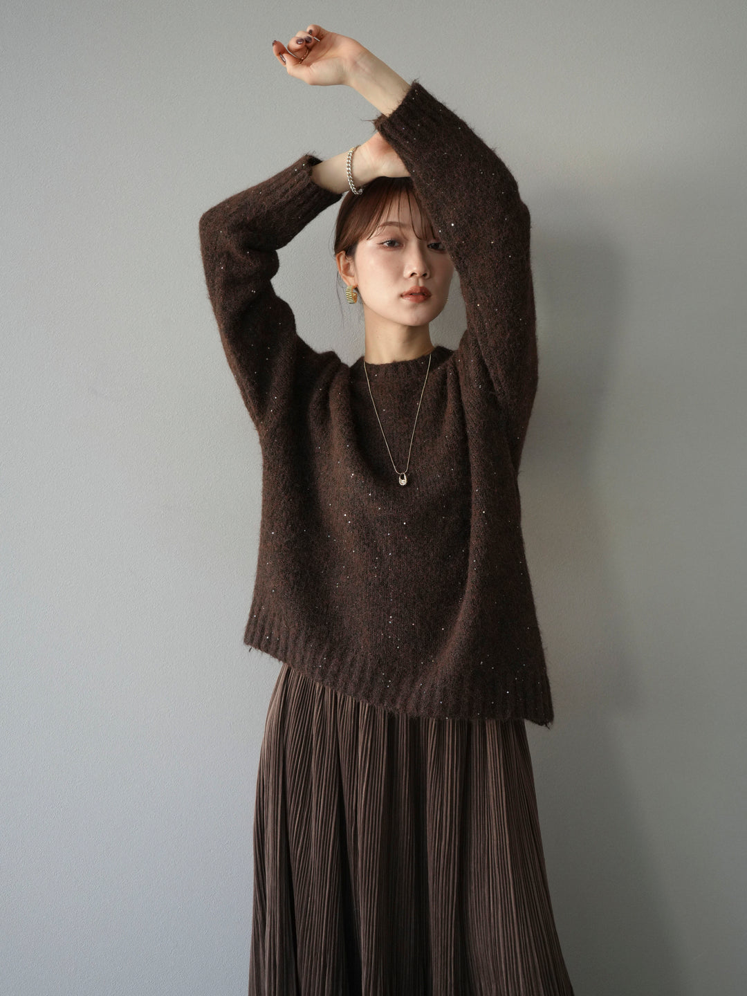 [予約]スパンコールニットプルオーバー/ブラウン