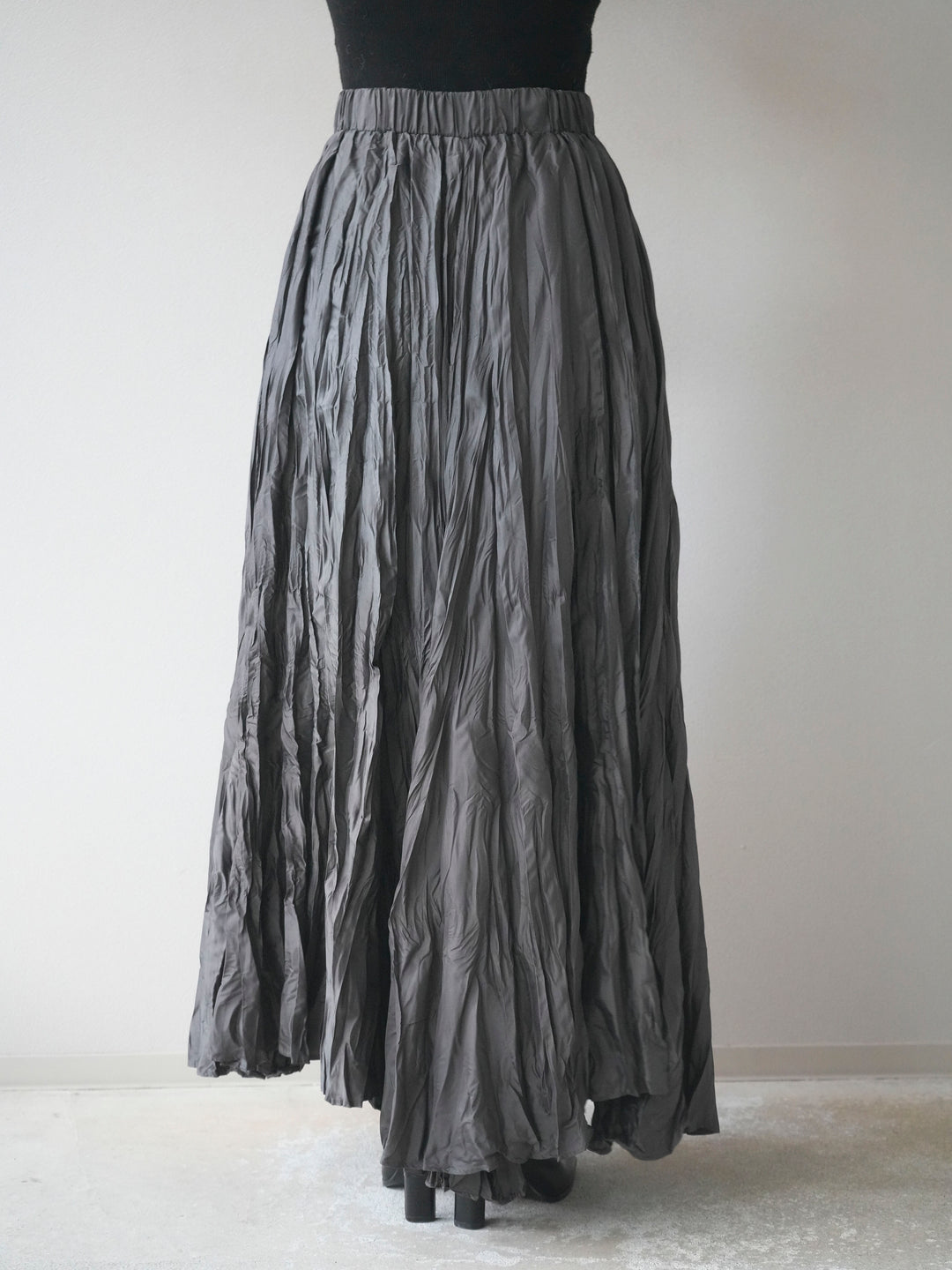 [予約]ワッシャープリーツロングスカート/charcoal