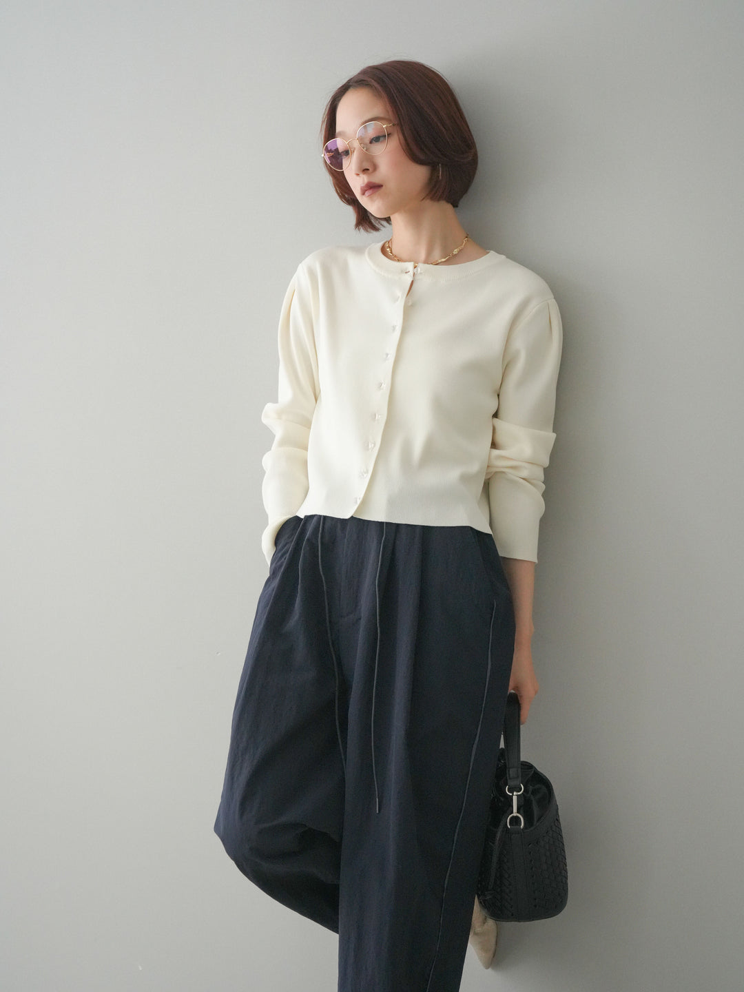 [SET]クリアボタンタックニットカーディガン+ドロストサイドラインナイロンパンツ(2set)