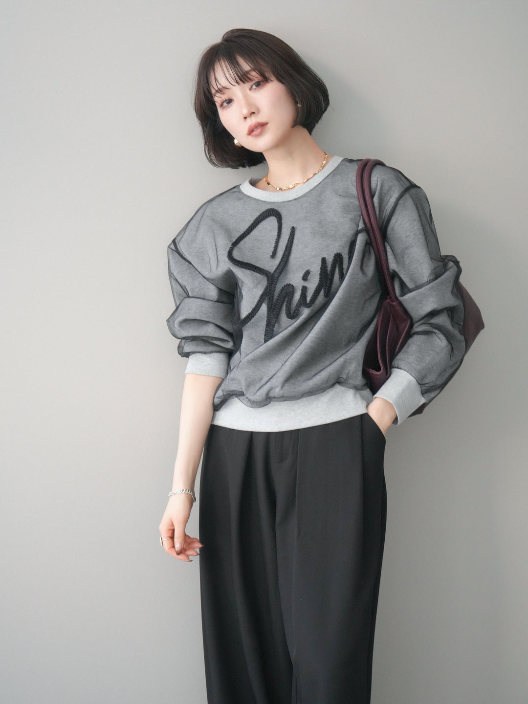 [SET]チュールレイヤードロゴスエットプルオーバー+選べるアクセセット(2set)