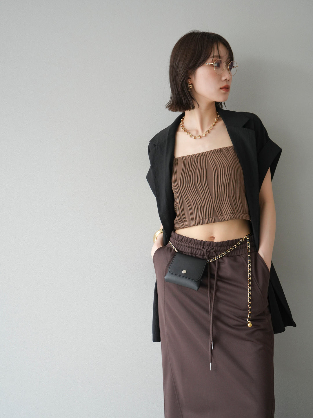 [SET]リネンライクノースリーブダブルジレ+ウェーブパイピングカップ付ベアキャミソール(2set)