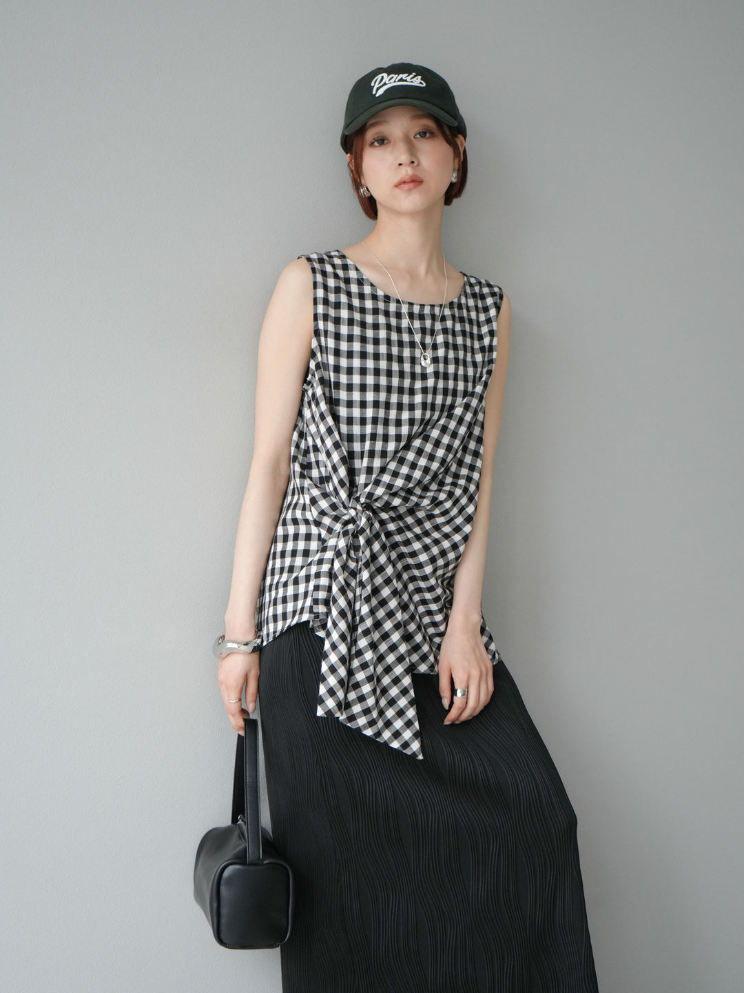 [SET] 前裹式無袖上衣+波浪滾邊緊身裙（2套）