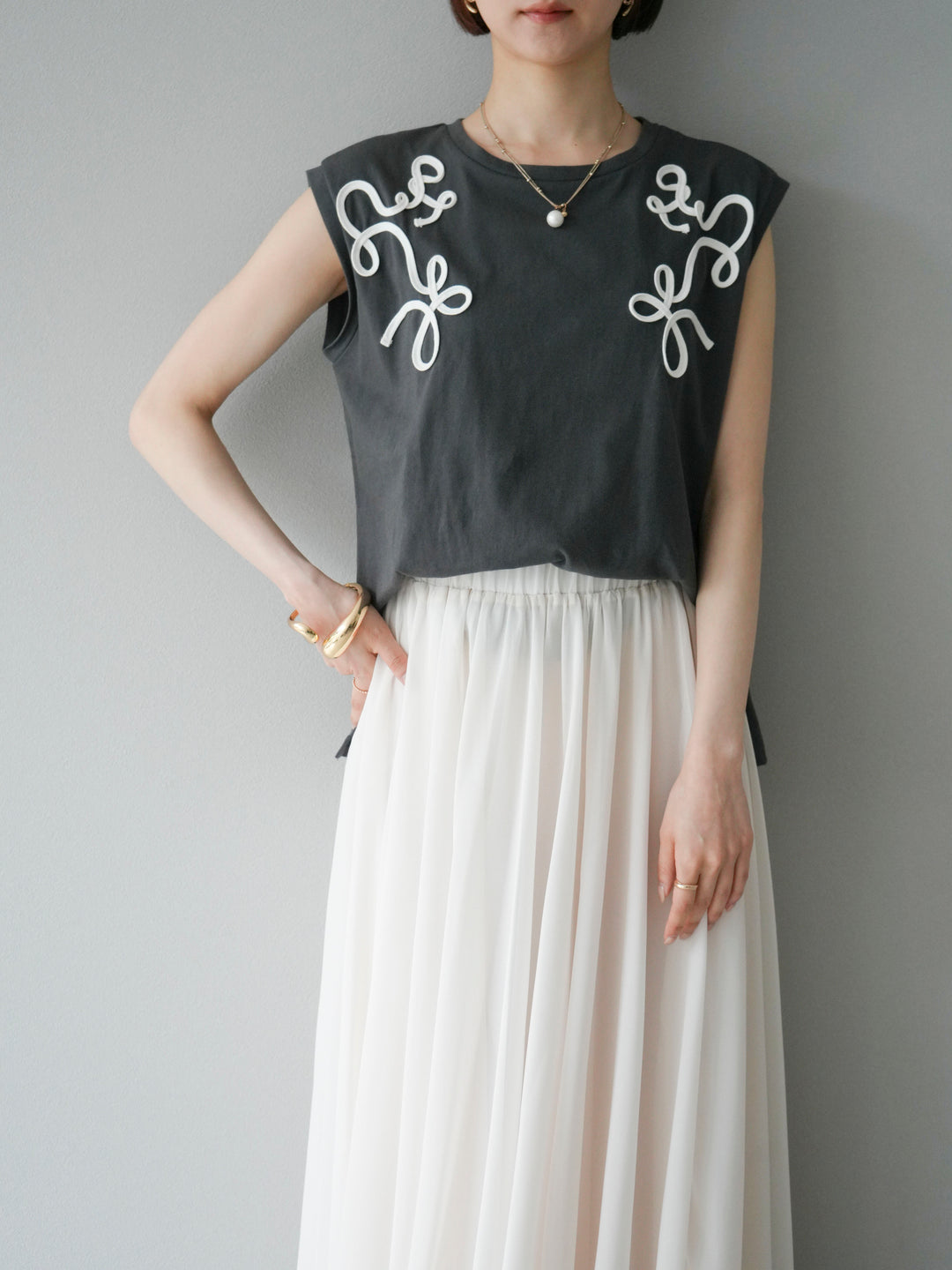 [SET] 繩繡法式袖T卹+雪紡喇叭裙（2件組）