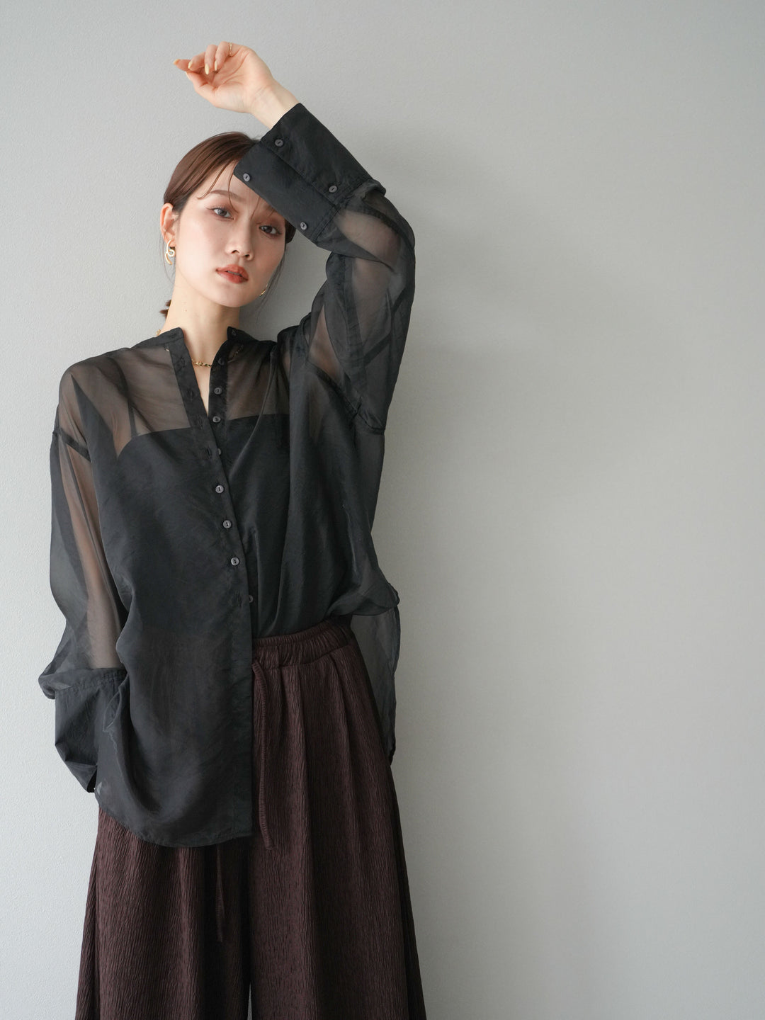 [SET] 亮面透視立領襯衫 + 柳葉寬褲 (2set)